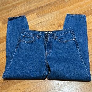 Levi’s women’s wedgie size 30 straight legged